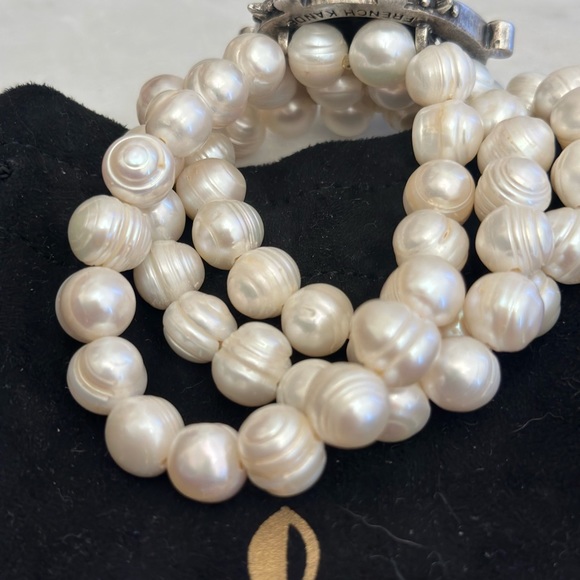 French Kande pearl bracelet. One size. Euc - Picture 5 of 7